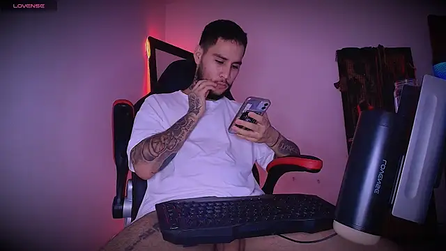 Junihn0 online show from December 21, 7:33 pm