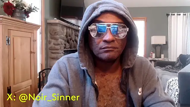 Snapshot of sinnernoir chatting on October 27, 7:38 pm sinnernoir online show from October 27, 7:38 pm