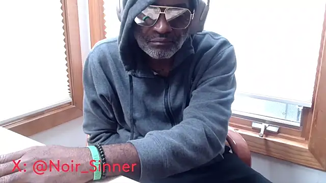 sinnernoir online show from November 11, 6:02 pm