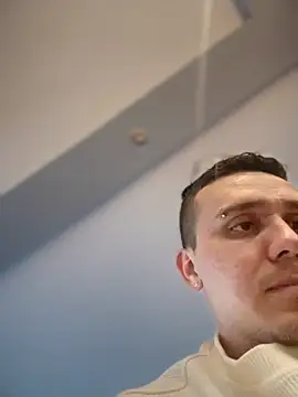 Snapshot of adam-rivera chatting on October 22, 9:40 pm adam-rivera online show from October 22, 9:40 pm