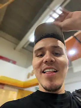 adam-rivera online show from March 26, 10:03 pm