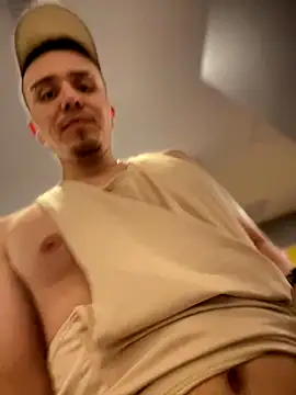 Snapshot of adam-rivera chatting on October 15, 7:21 pm adam-rivera online show from October 15, 7:21 pm