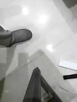 Snapshot of KUKU69XX chatting on December 11, 3:44 pm KUKU69XX online show from December 11, 3:44 pm