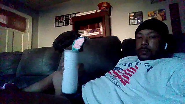 Snapshot of Creationmonster0 chatting on October 9, 10:36 pm Creationmonster0 online show from October 9, 10:36 pm