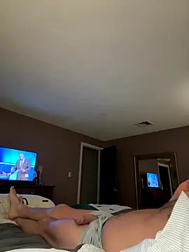 Snapshot of longcurved212121 chatting on October 22, 3:21 am longcurved212121 online show from October 22, 3:21 am