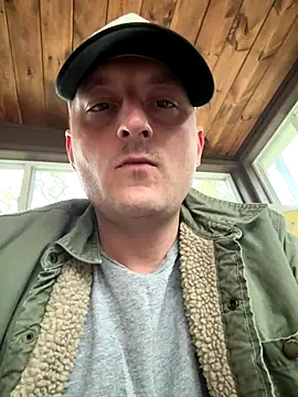 Snapshot of longcurved212121 chatting on October 12, 4:01 pm longcurved212121 online show from October 12, 4:01 pm