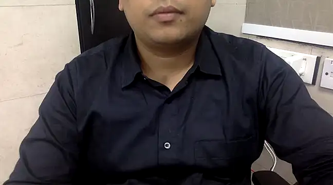 Snapshot of simpleguy1011 chatting on December 18, 3:55 pm simpleguy1011 online show from December 18, 3:55 pm