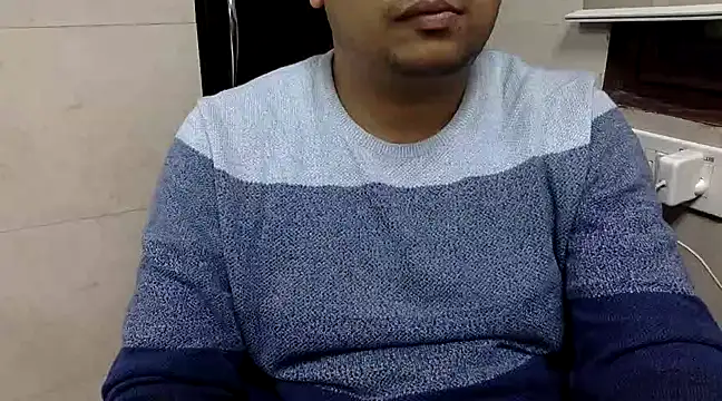 Snapshot of simpleguy1011 chatting on February 8, 2:27 pm simpleguy1011 online show from February 8, 2:27 pm
