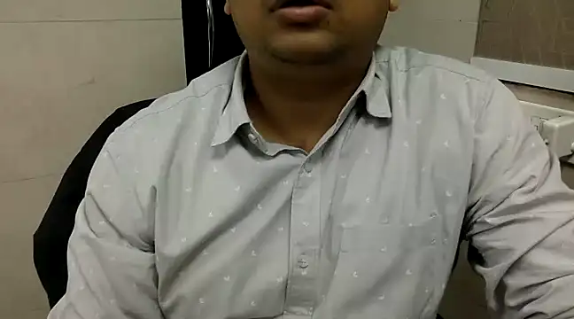 Snapshot of simpleguy1011 chatting on February 19, 3:49 pm simpleguy1011 online show from February 19, 3:49 pm