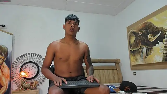 mr stiven  online show from April 29, 3:00 am