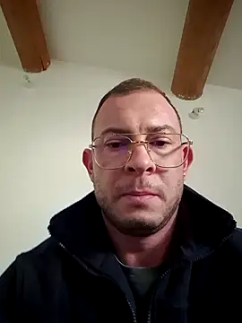 Snapshot of jourdinio13 chatting on January 9, 2:18 pm jourdinio13 online show from January 9, 2:18 pm