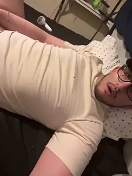 papittochulito online show from February 3, 1:05 pm