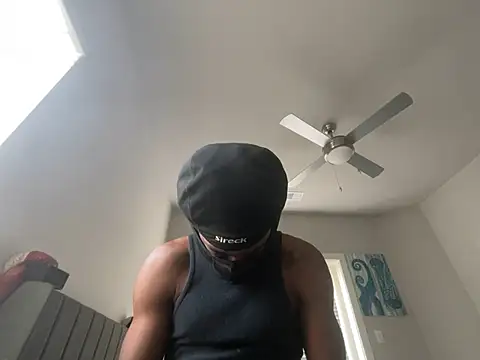 siscobob03 online show from December 15, 5:31 pm