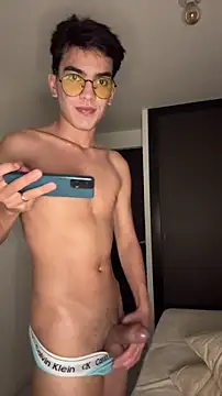 snakeeboy online show from March 21, 7:45 am