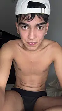 snakeeboy online show from March 12, 4:42 am