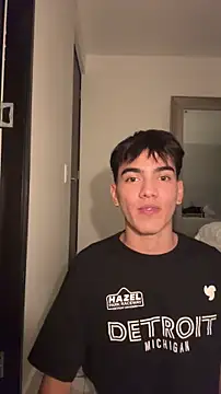 snakeeboy online show from March 14, 5:47 am