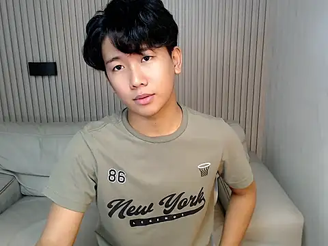 dangerzone0122 online show from April 18, 5:03 pm