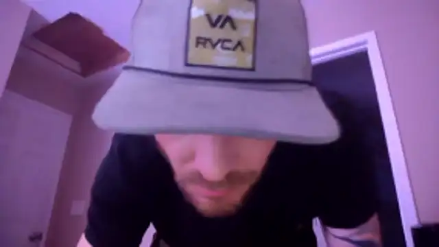 Huntzg23 online show from December 14, 10:55 am