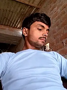 Snapshot of Suraj223kumar chatting on October 1, 4:38 am Suraj223kumar online show from October 1, 4:38 am