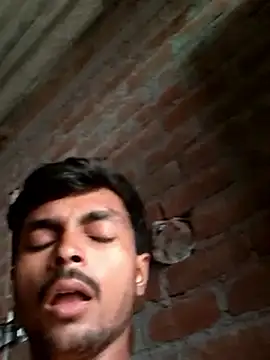 Snapshot of Suraj223kumar chatting on September 30, 1:34 am Suraj223kumar online show from September 30, 1:34 am