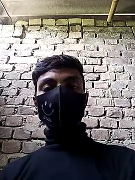 Snapshot of Suraj223kumar chatting on December 22, 5:56 am Suraj223kumar online show from December 22, 5:56 am