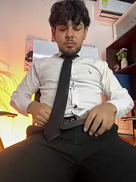 Samir bear online show from April 18, 12:50 pm