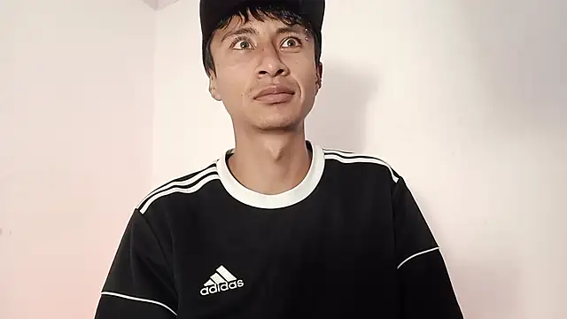 Snapshot of codysmith chatting on October 31, 3:04 pm codysmith online show from October 31, 3:04 pm