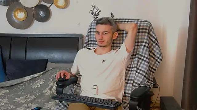 Devin Jay online show from January 19, 9:00 am