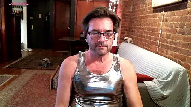 Snapshot of Johnny_Bottoms chatting on March 21, 10:39 pm Johnny Bottoms online show from March 21, 10:39 pm