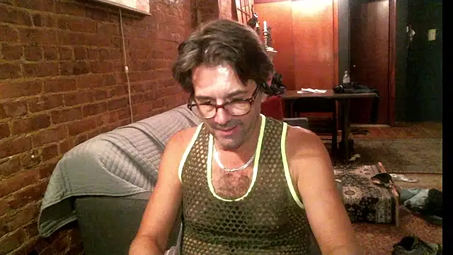 Snapshot of Johnny_Bottoms chatting on September 24, 11:25 pm Johnny Bottoms online show from September 24, 11:25 pm