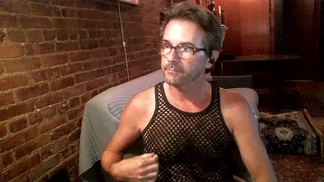 Snapshot of Johnny_Bottoms chatting on October 6, 10:47 pm Johnny Bottoms online show from October 6, 10:47 pm