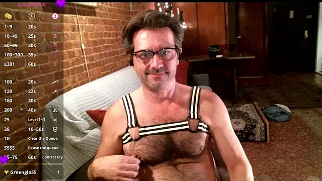 Snapshot of Johnny_Bottoms chatting on March 12, 11:01 pm Johnny Bottoms online show from March 12, 11:01 pm