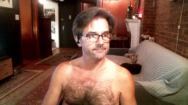 Snapshot of Johnny_Bottoms chatting on October 13, 11:00 pm Johnny Bottoms online show from October 13, 11:00 pm