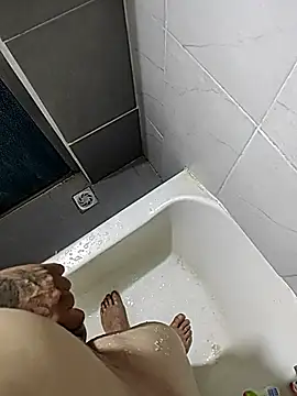 DTuannHallT online show from December 22, 12:30 am