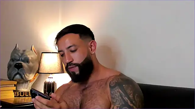 Snapshot of BradLeon_ chatting on September 24, 11:58 pm BradLeon online show from September 24, 11:58 pm
