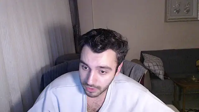 Snapshot of handsomeee04 chatting on October 27, 4:20 pm handsomeee04 online show from October 27, 4:20 pm