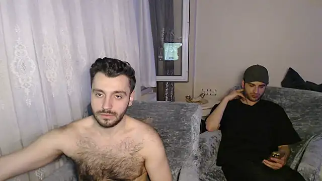 handsomeee04 online show from May 8, 12:22 am