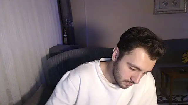 Snapshot of handsomeee04 chatting on October 21, 9:50 pm handsomeee04 online show from October 21, 9:50 pm