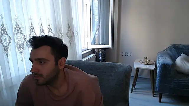 handsomeee04 online show from May 24, 4:24 pm