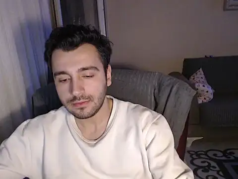 Snapshot of handsomeee04 chatting on October 25, 1:29 am handsomeee04 online show from October 25, 1:29 am