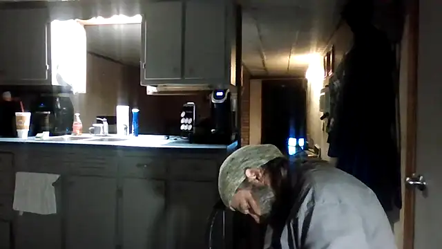 Snapshot of zaneporter46 chatting on October 22, 7:34 am zaneporter46 online show from October 22, 7:34 am