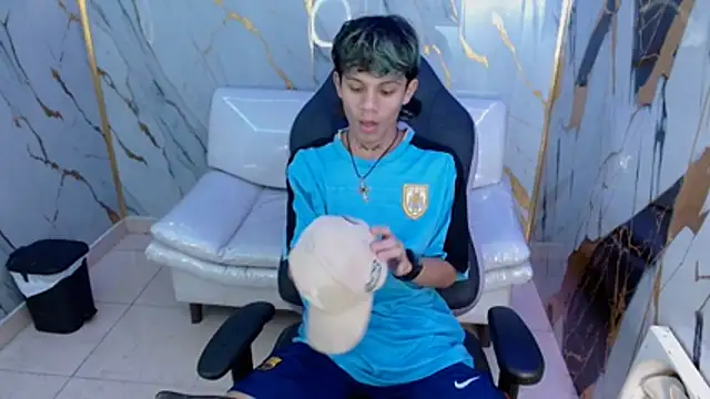 andy dan18 online show from March 27, 7:26 pm