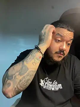 El Titan1998 online show from April 27, 10:59 pm