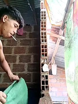 Andres123cv online show from April 25, 4:37 pm