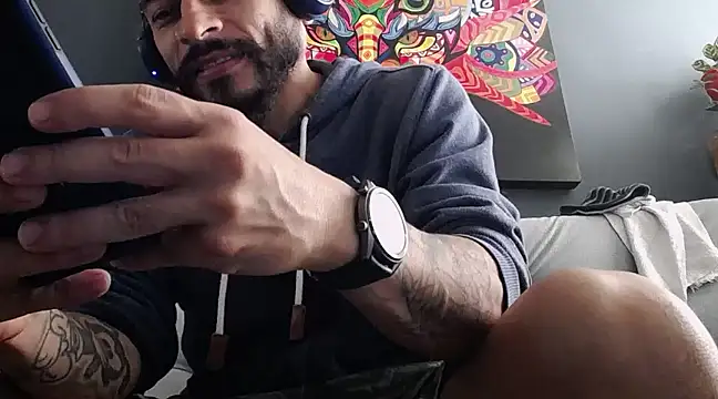 Snapshot of callme_douglas chatting on March 12, 1:40 pm callme douglas online show from March 12, 1:40 pm