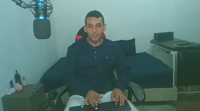 David Adams2003 online show from January 30, 2:04 pm