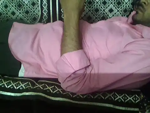 indihotguy online show from May 9, 8:21 pm