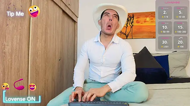 Andrewstelle coleman online show from December 5, 1:24 am