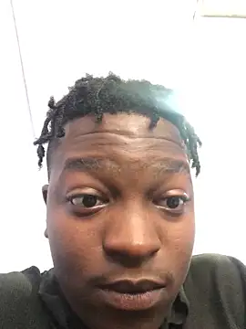 Snapshot of Redfucks333 chatting on October 27, 9:55 am Redfucks333 online show from October 27, 9:55 am