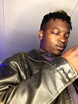 Snapshot of Redfucks333 chatting on October 29, 7:39 pm Redfucks333 online show from October 29, 7:39 pm